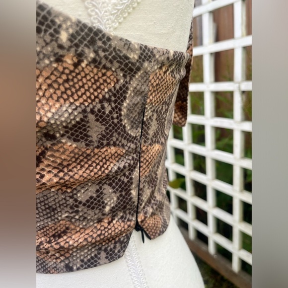 Dynamite Top - Picture 4 of 4